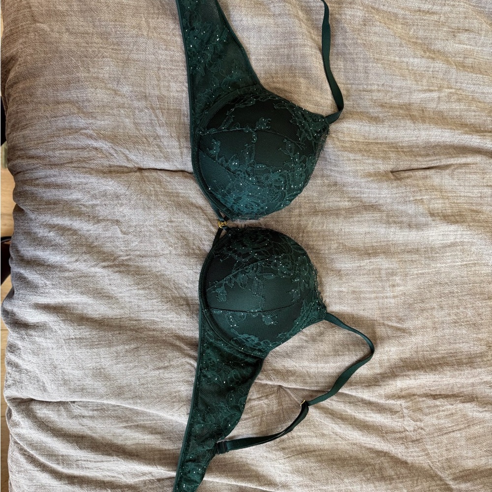 Victoria's Secret Dark Green Lace Bra